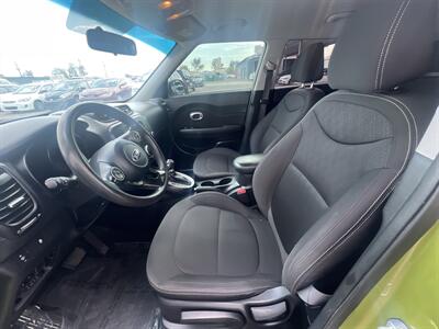 2017 Kia Soul   - Photo 5 - Phoenix, AZ 85009
