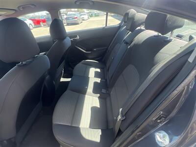 2016 Kia Forte LX   - Photo 6 - Phoenix, AZ 85009