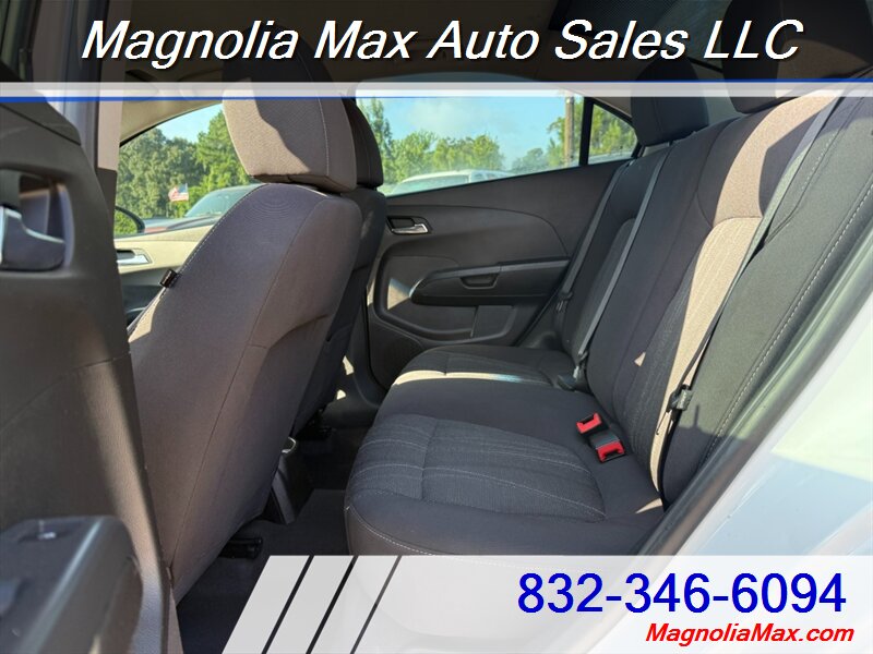 2012 Chevrolet Sonic LT - Photo 11 - Magnolia, TX 77355