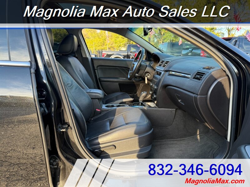 2010 Ford Fusion Sport - Photo 5 - Magnolia, TX 77355