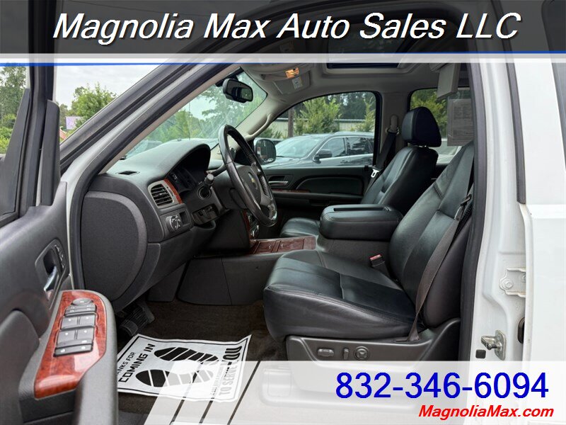 2009 Chevrolet Avalanche LTZ - Photo 9 - Magnolia, TX 77355
