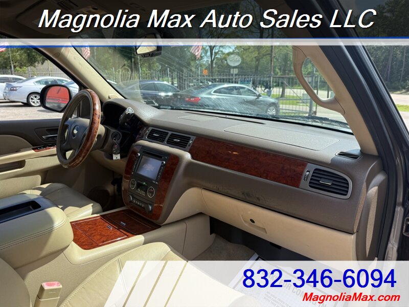 2013 Chevrolet Tahoe LTZ - Photo 8 - Magnolia, TX 77355