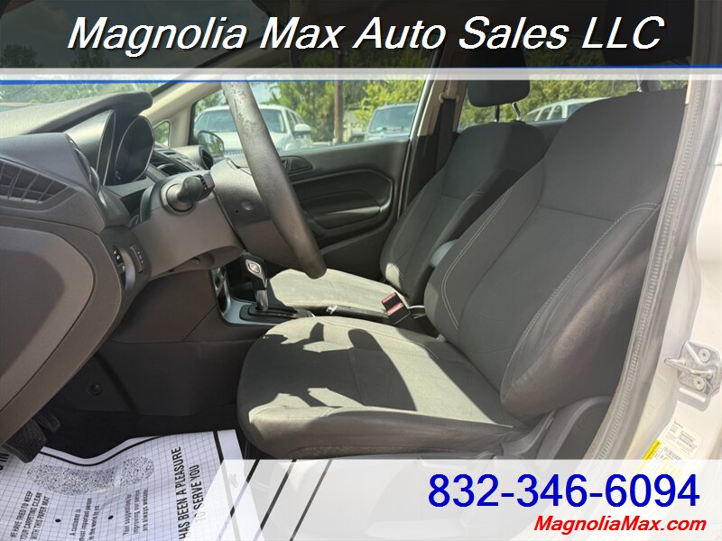 2019 Ford Fiesta SE - Photo 11 - Magnolia, TX 77355