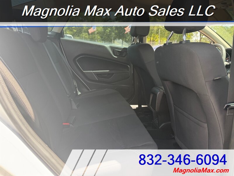 2019 Ford Fiesta SE - Photo 9 - Magnolia, TX 77355