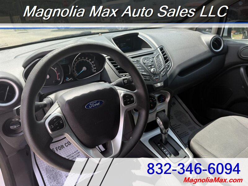 2019 Ford Fiesta SE - Photo 12 - Magnolia, TX 77355