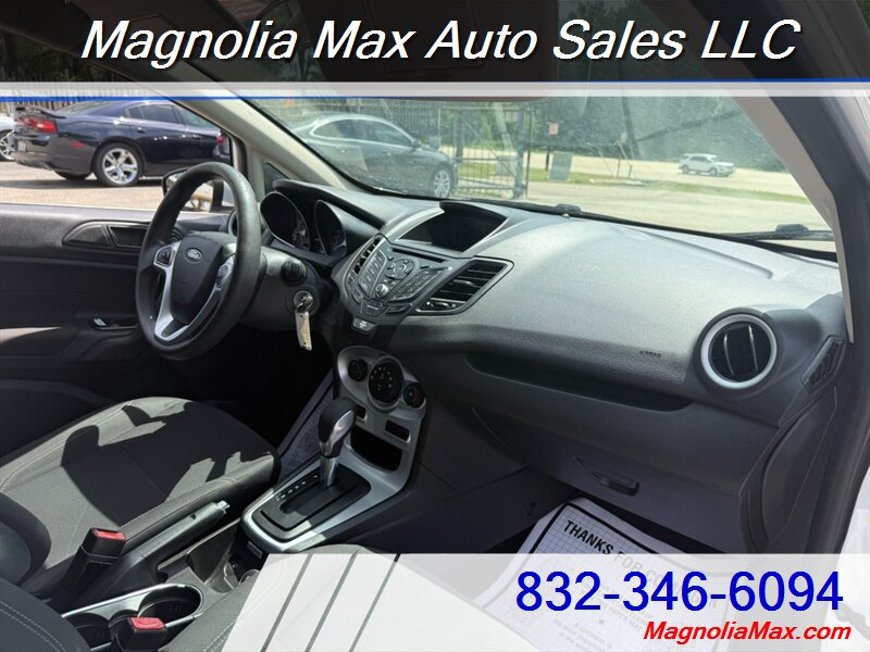 2019 Ford Fiesta SE - Photo 8 - Magnolia, TX 77355