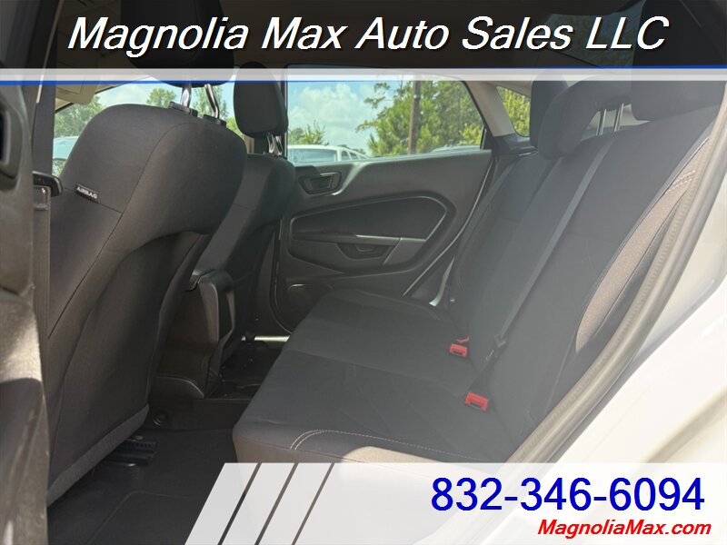 2019 Ford Fiesta SE - Photo 10 - Magnolia, TX 77355