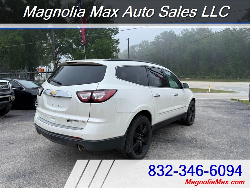 2014 Chevrolet Traverse LTZ - Photo 3 - Magnolia, TX 77355