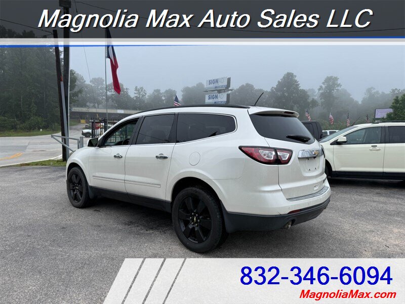 2014 Chevrolet Traverse LTZ - Photo 2 - Magnolia, TX 77355