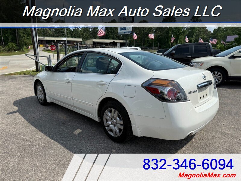 2010 Nissan Altima 2.5 S - Photo 2 - Magnolia, TX 77355