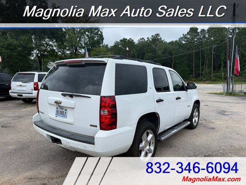 2011 Chevrolet Tahoe LT - Photo 4 - Magnolia, TX 77355