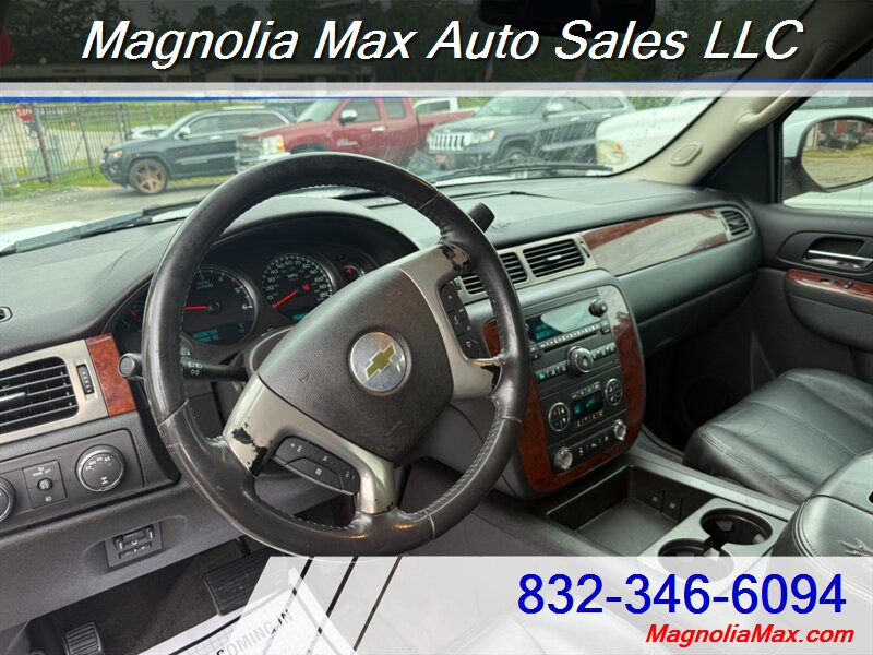 2011 Chevrolet Tahoe LT - Photo 16 - Magnolia, TX 77355