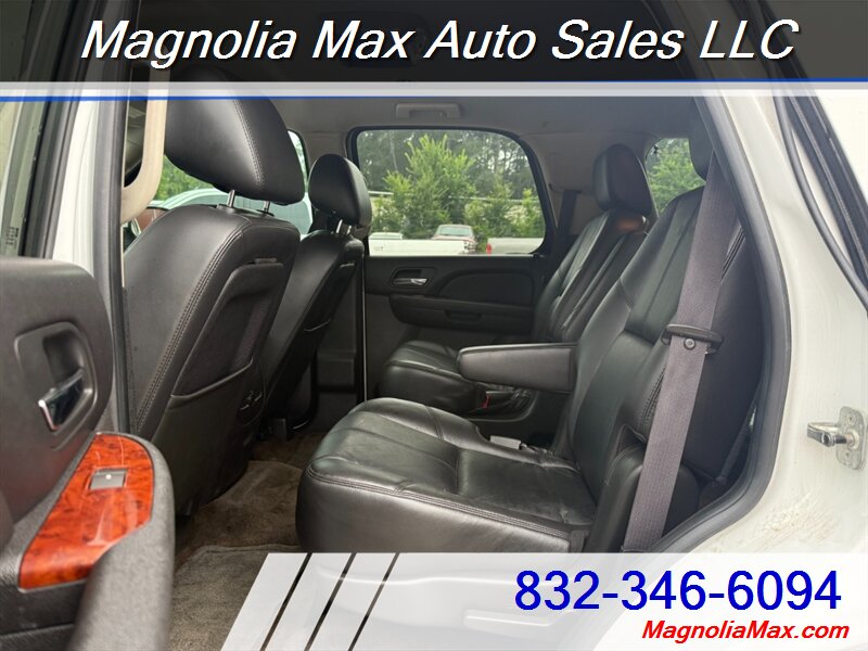 2011 Chevrolet Tahoe LT - Photo 13 - Magnolia, TX 77355