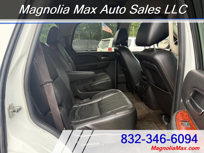 2011 Chevrolet Tahoe LT - Photo 10 - Magnolia, TX 77355