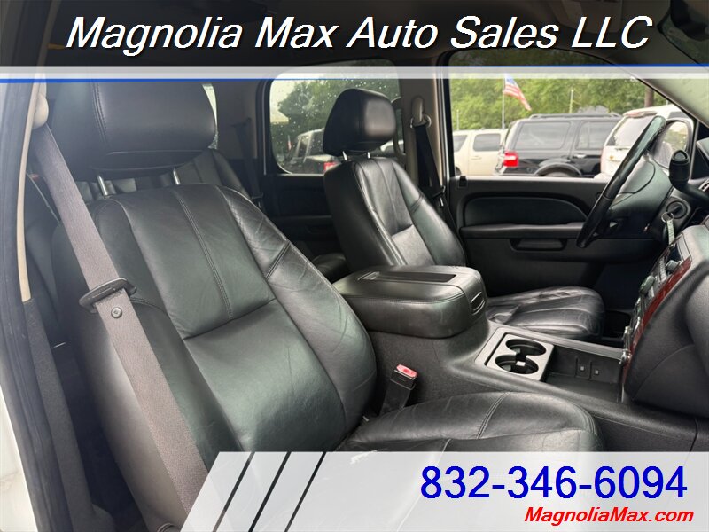 2011 Chevrolet Tahoe LT - Photo 9 - Magnolia, TX 77355