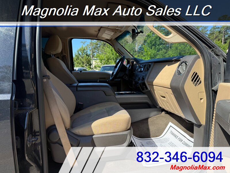 2011 Ford F-350 Super Duty XLT - Photo 7 - Magnolia, TX 77355