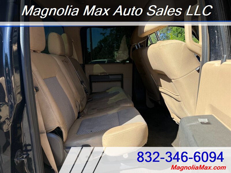 2011 Ford F-350 Super Duty XLT - Photo 9 - Magnolia, TX 77355