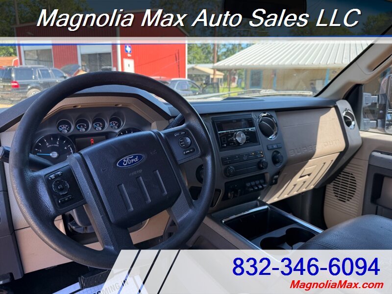 2011 Ford F-350 Super Duty XLT - Photo 12 - Magnolia, TX 77355