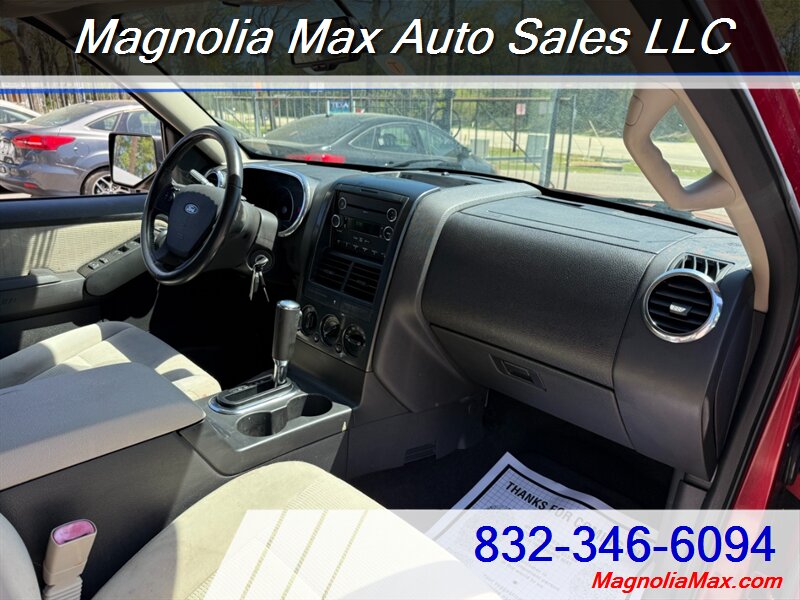 2008 Ford Explorer XLT - Photo 8 - Magnolia, TX 77355