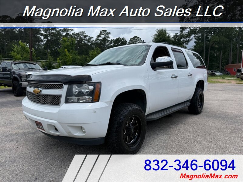 2012 Chevrolet Suburban LT   - Photo 1 - Magnolia, TX 77355