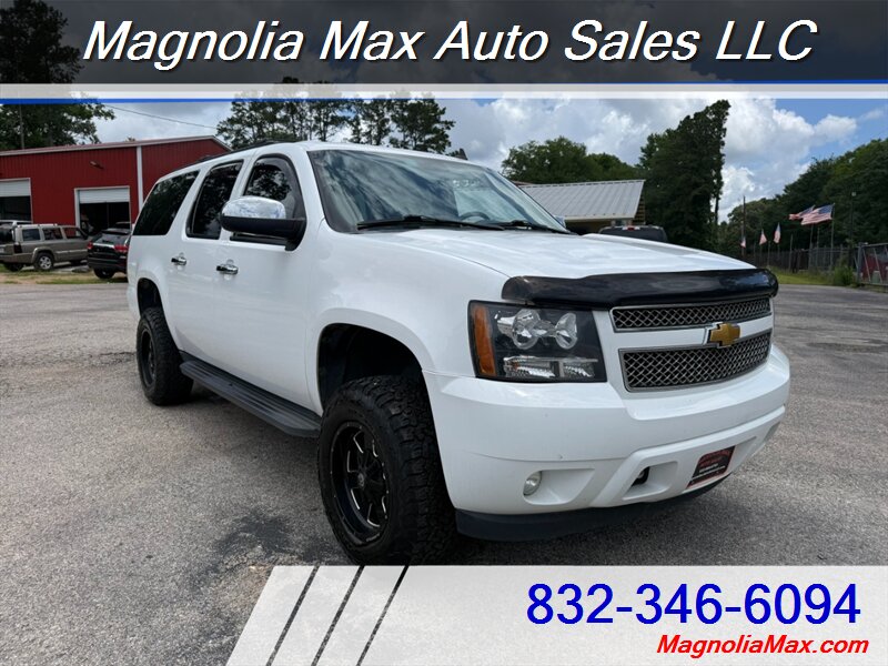 2012 Chevrolet Suburban LT - Photo 4 - Magnolia, TX 77355