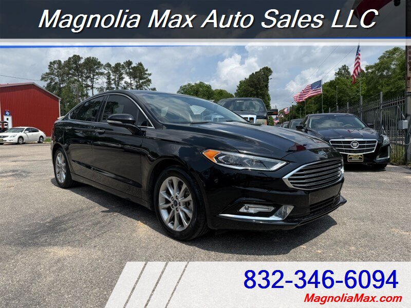 2017 Ford Fusion SE - Photo 4 - Magnolia, TX 77355