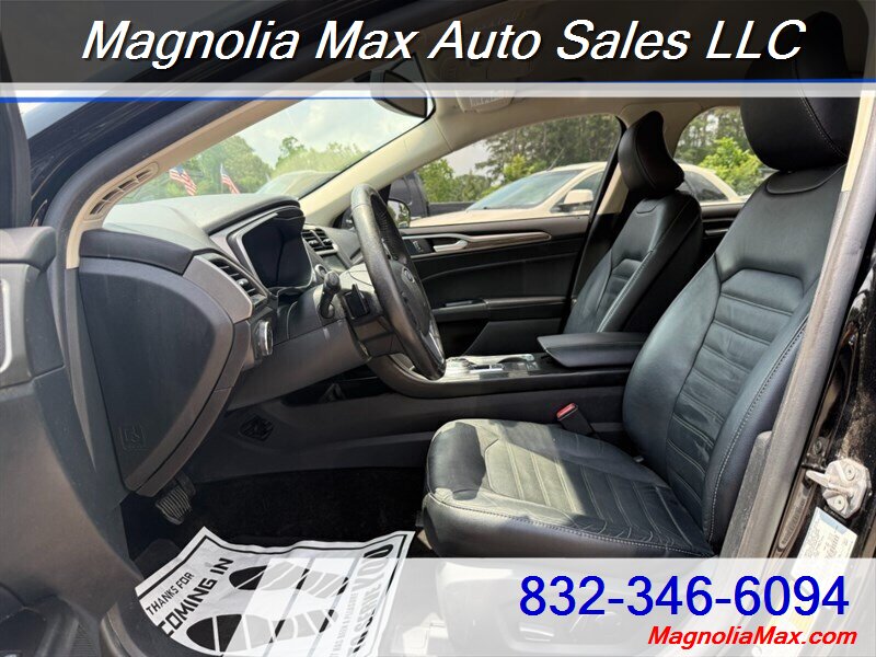 2017 Ford Fusion SE - Photo 9 - Magnolia, TX 77355