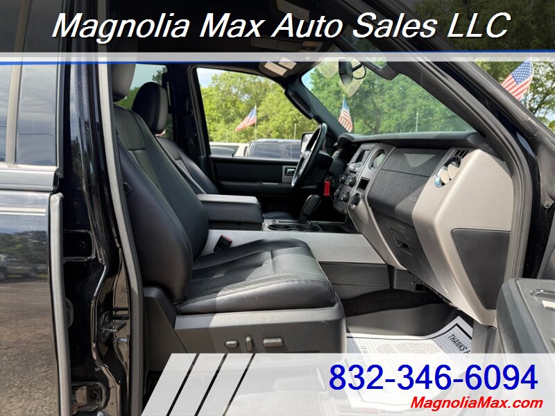 2017 Ford Expedition XLT - Photo 7 - Magnolia, TX 77355