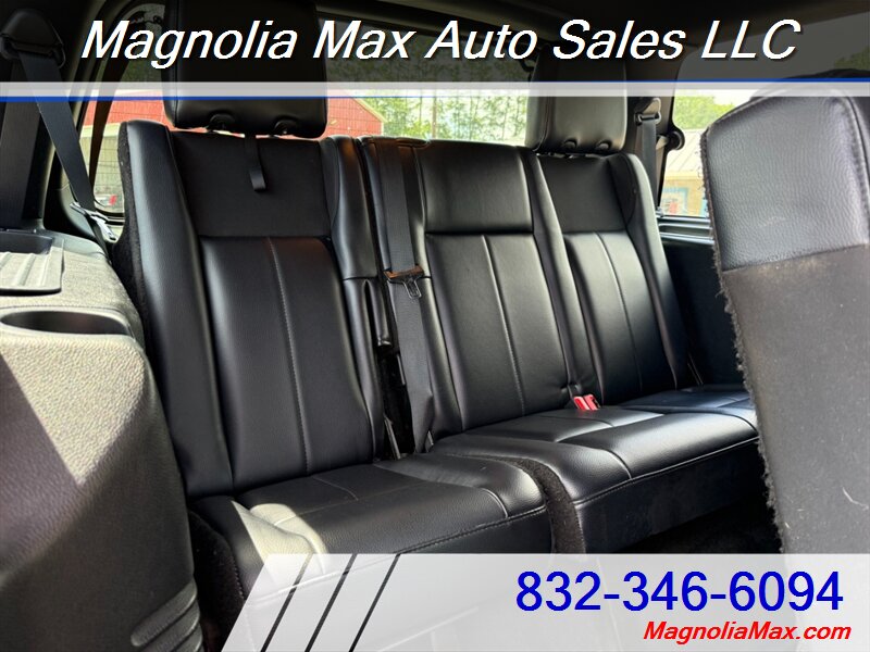 2017 Ford Expedition XLT - Photo 12 - Magnolia, TX 77355