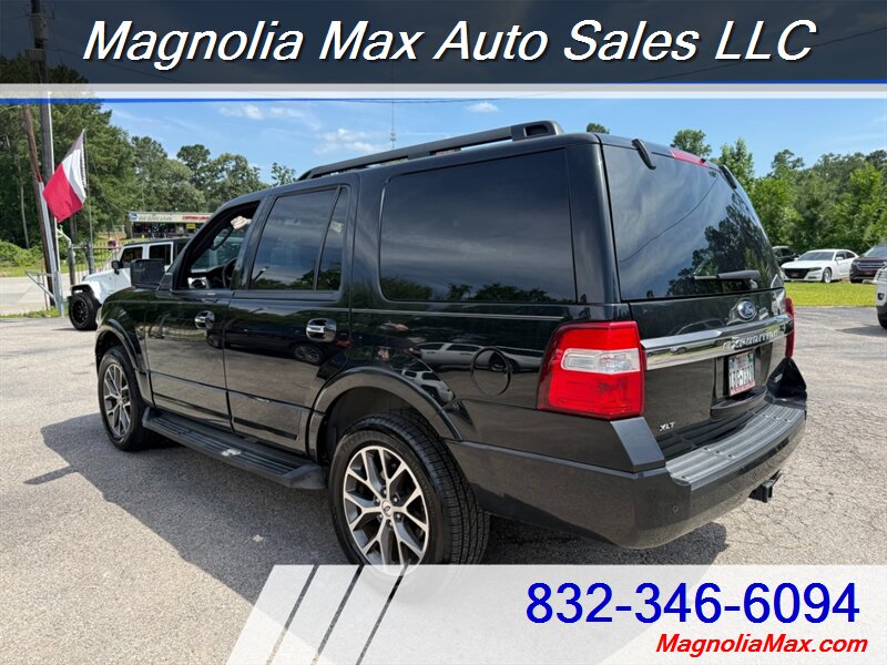 2017 Ford Expedition XLT - Photo 3 - Magnolia, TX 77355