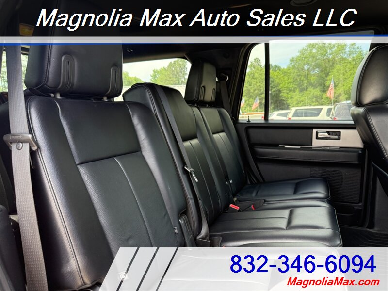 2017 Ford Expedition XLT - Photo 11 - Magnolia, TX 77355
