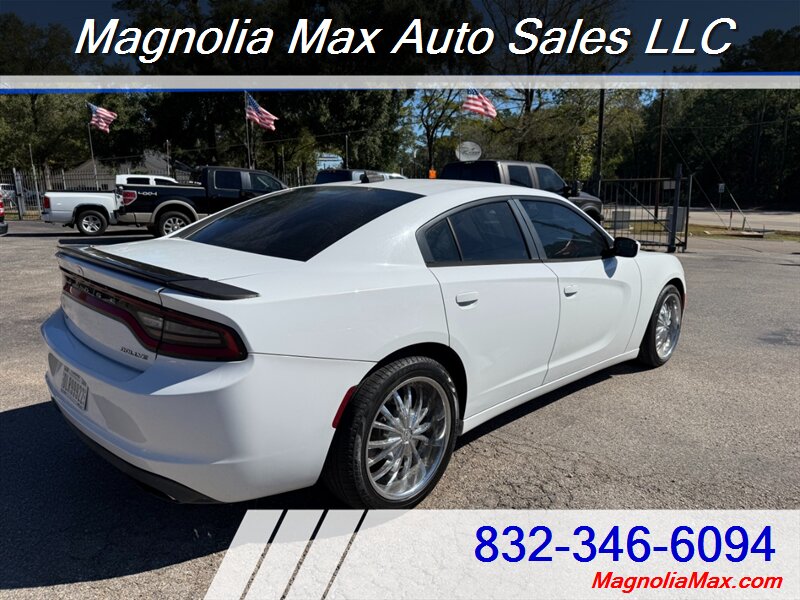 2015 Dodge Charger SXT   - Photo 3 - Magnolia, TX 77355