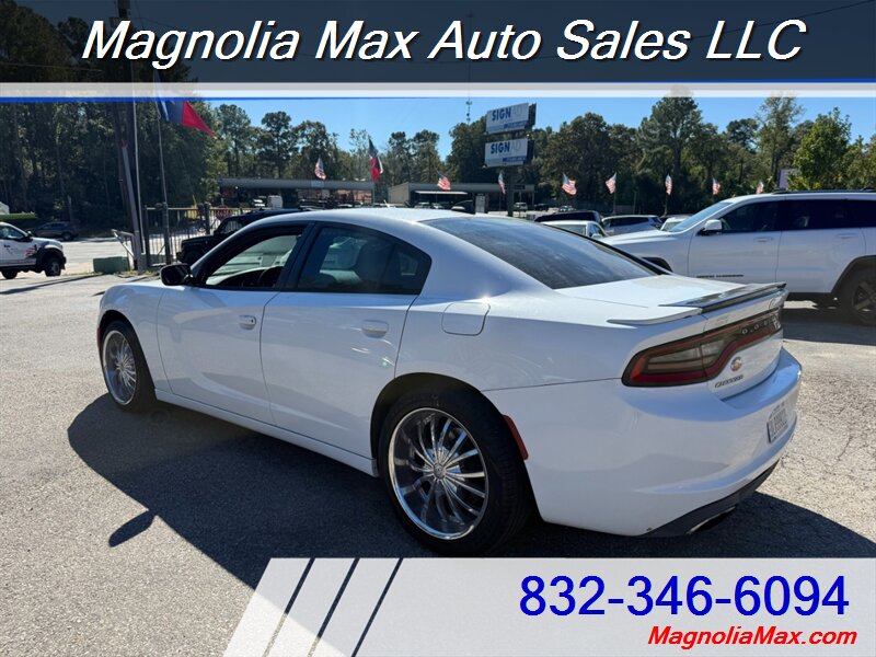 2015 Dodge Charger SXT   - Photo 2 - Magnolia, TX 77355