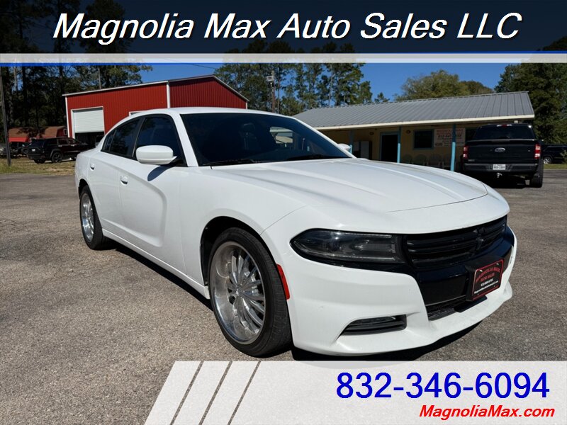 2015 Dodge Charger SXT   - Photo 4 - Magnolia, TX 77355