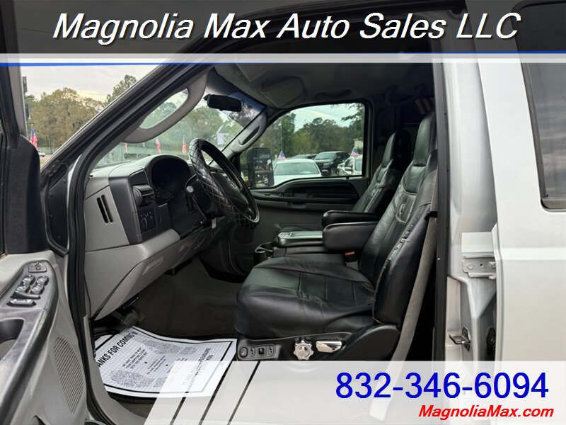 2005 Ford F-250 XL - Photo 10 - Magnolia, TX 77355
