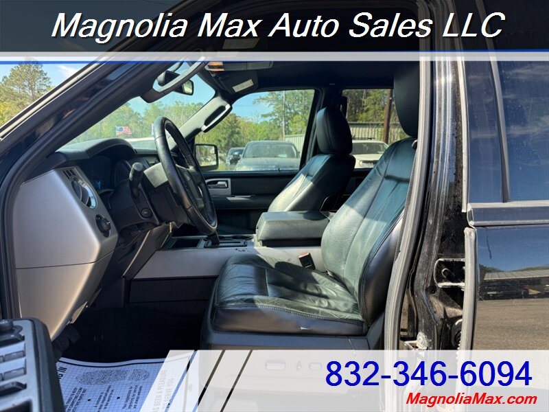 2017 Ford Expedition EL XLT - Photo 14 - Magnolia, TX 77355