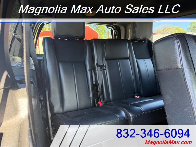 2017 Ford Expedition EL XLT - Photo 11 - Magnolia, TX 77355