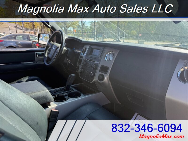 2017 Ford Expedition EL XLT - Photo 8 - Magnolia, TX 77355