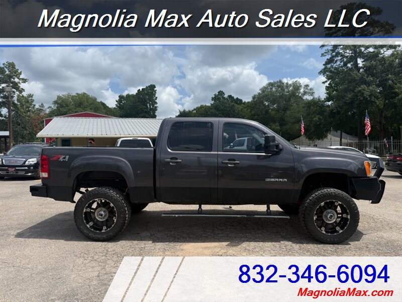 2010 GMC Sierra 1500 SLE - Photo 5 - Magnolia, TX 77355