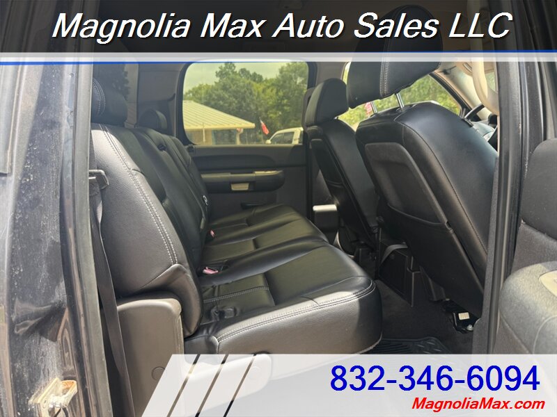 2010 GMC Sierra 1500 SLE - Photo 10 - Magnolia, TX 77355