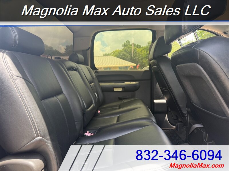 2010 GMC Sierra 1500 SLE - Photo 11 - Magnolia, TX 77355