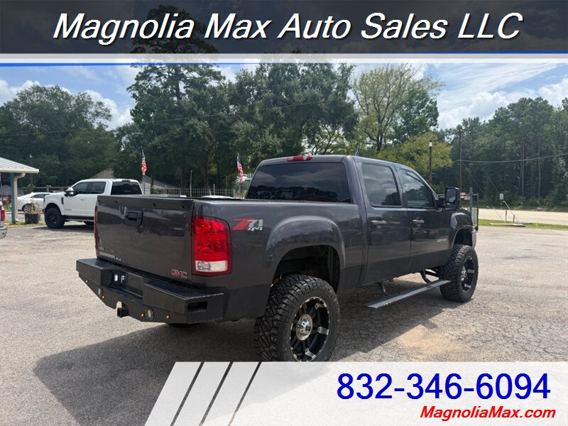 2010 GMC Sierra 1500 SLE - Photo 4 - Magnolia, TX 77355