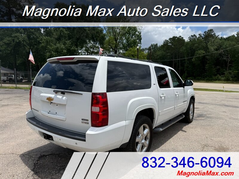 2012 Chevrolet Suburban LT - Photo 4 - Magnolia, TX 77355