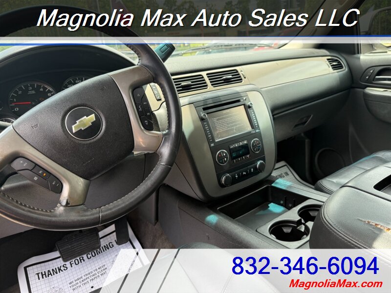 2012 Chevrolet Suburban LT - Photo 17 - Magnolia, TX 77355