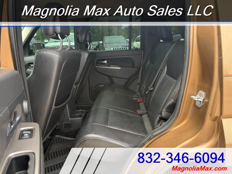2012 Jeep Liberty Jet Edition - Photo 10 - Magnolia, TX 77355