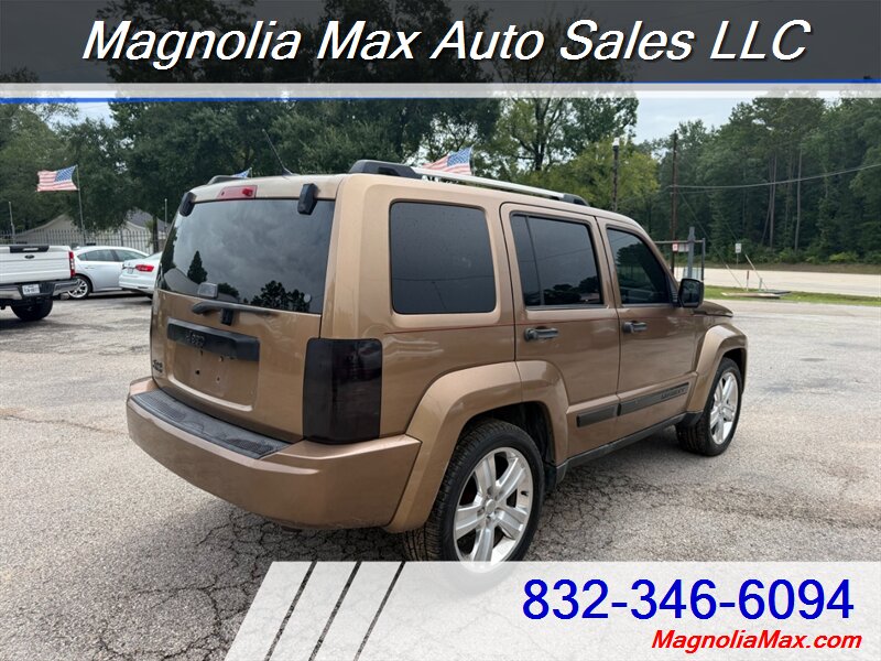 2012 Jeep Liberty Jet Edition - Photo 4 - Magnolia, TX 77355