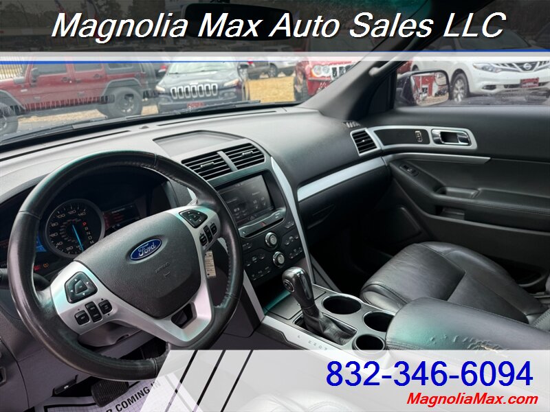 2012 Ford Explorer XLT - Photo 17 - Magnolia, TX 77355