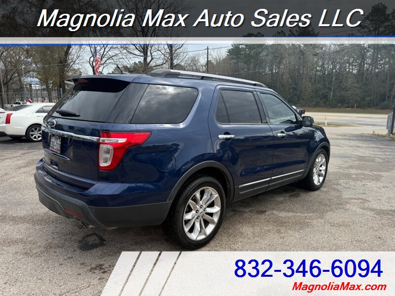 2012 Ford Explorer XLT - Photo 4 - Magnolia, TX 77355