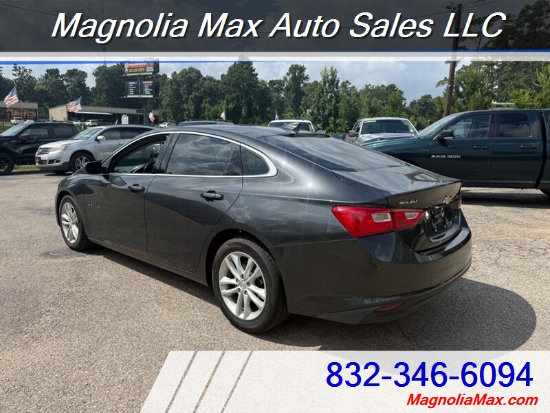 2018 Chevrolet Malibu LT - Photo 3 - Magnolia, TX 77355