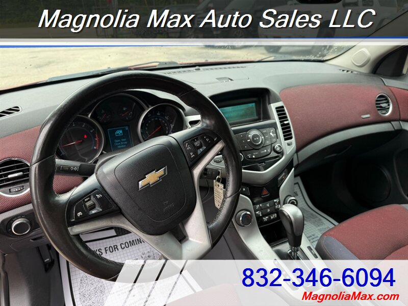 2014 Chevrolet Cruze 1LT Auto - Photo 12 - Magnolia, TX 77355